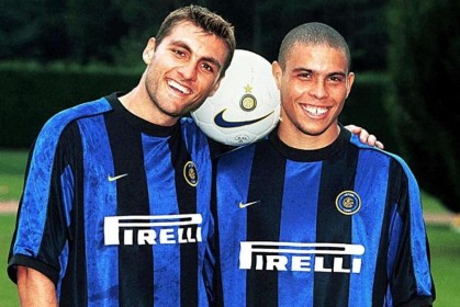  波尔多年长前锋宝刀不老，独中两元助队逆转局势