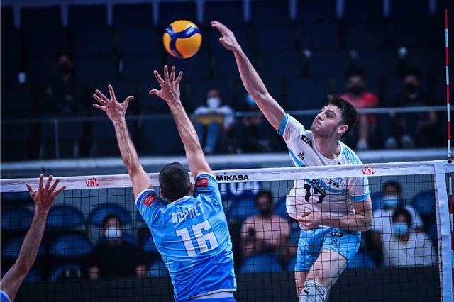 里尔后防失误连连负于昂热遭遇三连败  里尔后防失误连连负于昂热遭遇三连败